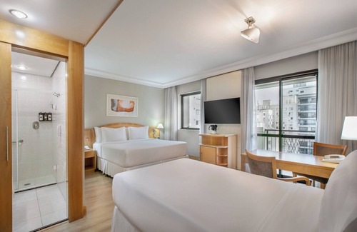 Higienopolis Hotel | Elegant São Paulo Higienópolis by Meliá with Pool & Spa