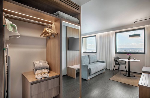 Higienopolis Hotel | Elegant São Paulo Higienópolis by Meliá with Pool & Spa