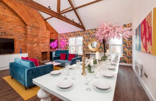 York House | Innvigour Bespoke House: Family-Friendly with Breakfast Included