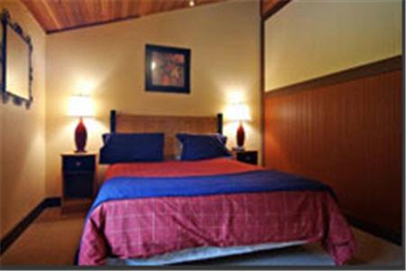 East Kootenay Apartment | Discover the Innwest Kirkwood Inn: Family-Friendly Retreat