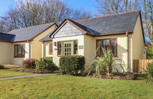 Camelford House | Remarkable Inny Brook Burrow: Pet-Friendly Retreat