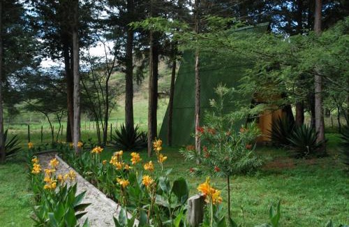 Guayllabamba Cabin | Inviting Inraki Lodge: Family-Friendly with Free Breakfast