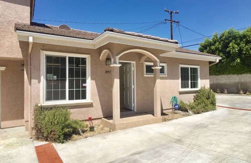 East Pasadena House | Stylish Guest House Near Caltech & Huntington Library