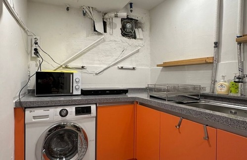 Jongno House | Discover Insadong R Guesthouse: Family-Friendly Comfort