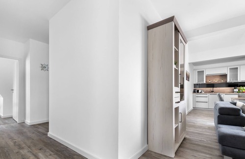 Daenschendorf Apartment | Insellodge Fehmarn: Modern Retreat with Oceanfront Spa