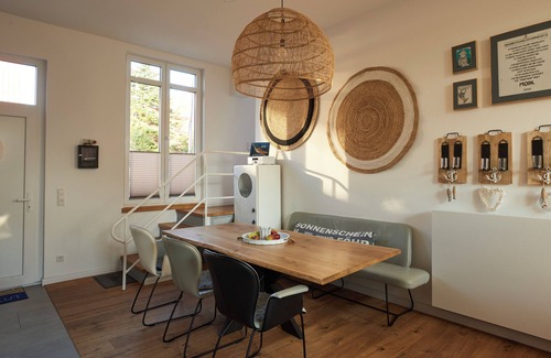 Juist Apartment | Timeless INSELLOFT Juist: Ocean Views and Spa Retreat Awaits