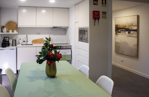 Furnas House | Newly Built InSide Furnas with Ocean View & Breakfast