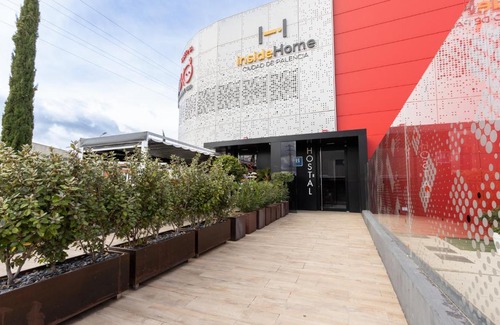 Palencia Hostel | Discover INSIDEHOME Ciudad de Palencia - Family Friendly Stay