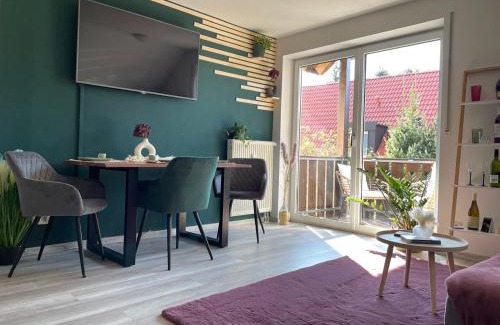 Gerolfinger Straße Apartment | INsight workaction Audi Balkone Ambiente