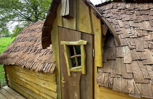 Saint-Nicolas des Eaux Cabin | Insolite - Cabane Enchantée Face à la Rivière