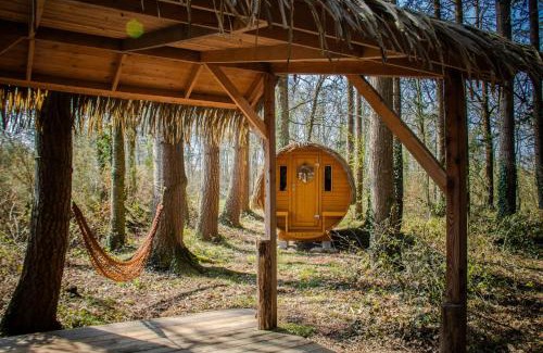 Epiniac Bed & Breakfast | Unique Treehouse Retreat at Les Ormes, Epiniac - 8.3/10