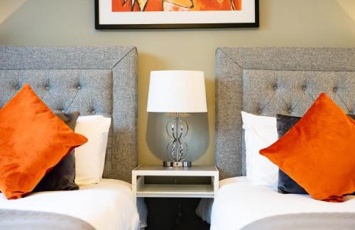 Swindon Apartment | Family-Friendly Stay at Inspiration by Olauda SA