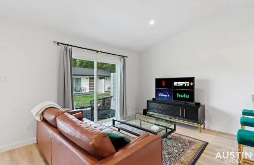 Barton Hills Apartment | Insta-Ready Apartment in Barton Hills with King Bed