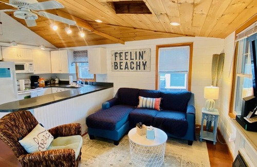 Old Lyme House | Romantic Oceanfront Retreat: Ideal for Couples Getaway
