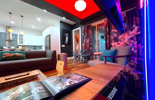 MLK House | Insta-worthy Funky Palace in East Austin