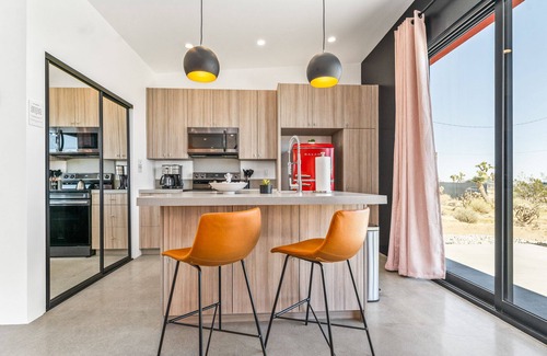 Yucca Valley House | Insta-worthy Mars Tiny Home with Hot Tub & Cowboy Pool