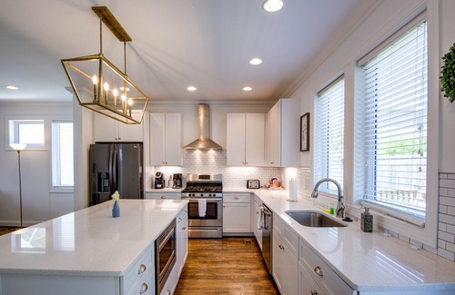 Urbandale Nations House | Insta-Worthy Rooftop Views in the Heart of Nashville