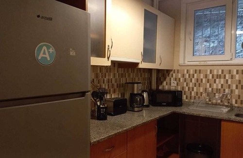 Gumussuyu Mahallesi Apartment | Discover Vanguard Istanbul Home with Oceanfront Views