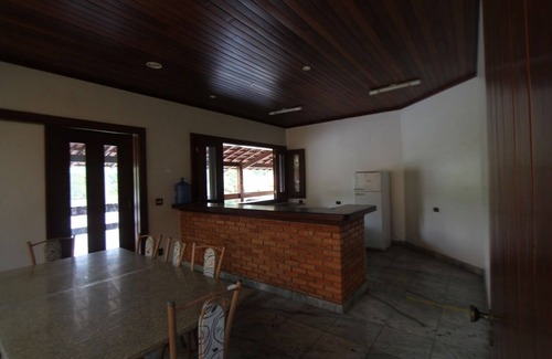 Santos Dumont House | Inviting Decorated House with Pool & Pet-Friendly Amenities
