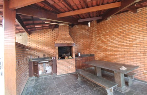 Santos Dumont House | Inviting Decorated House with Pool & Pet-Friendly Amenities