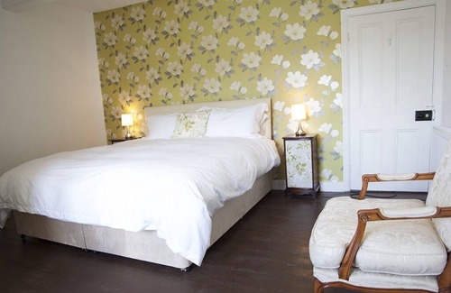 Instow Bed & Breakfast | Explore Instow Barton: Perfect Breakfast & 10/10 Guest Rating