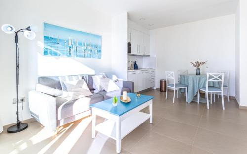 Cala Apartment | Stylish INTEMPO SKY Apartments: Oceanfront with Pool & Spa