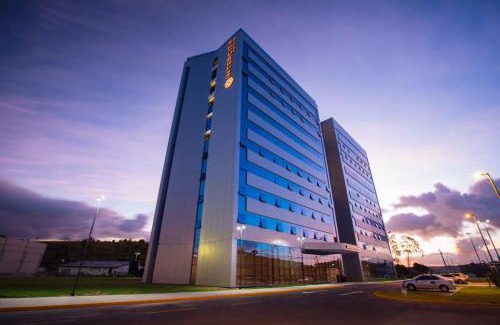 Cabo de Santo Agostinho Hotel | Pet-Friendly Intercity Suape Costa Dourada with Pool Access