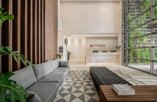 Alto da Gloria Hotel | Pet-Friendly Intercity Curitiba Centro Cívico with Top Amenities