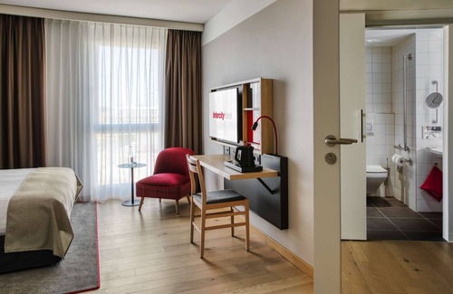 Ruemlang Hotel | Top-Rated Intercityhotel Zuerich Airport with Spa & Breakfast