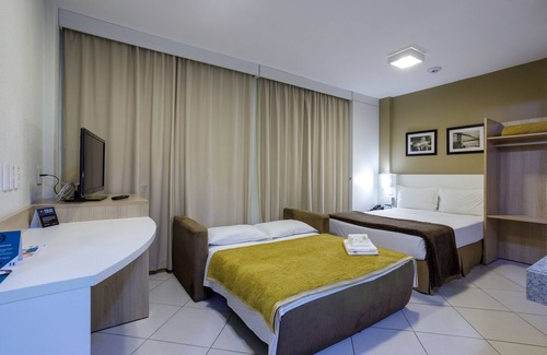Trindade Hotel | Discover Interclass Florianópolis: Spa & Family-Friendly Stay