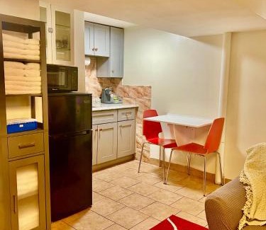 Queens Apartment | Guest Approved: Intercon Ground with 9/10 Review Score