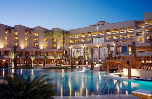 Aqaba Resort | Inviting InterContinental Aqaba: Beachfront Bliss Awaits