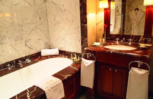 Bordeaux Golden Triangle Hotel | Discover InterContinental Bordeaux Le Grand Hotel Experience
