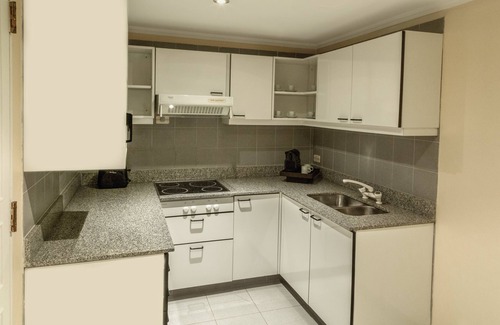 Buenos Aires Central Business District Hotel | Elegant Intercontinental Buenos Aires: 5-Star Comfort Awaits