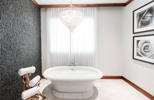 Escazu Hotel | Indulge at InterContinental Costa Rica with Spa & Pool Access