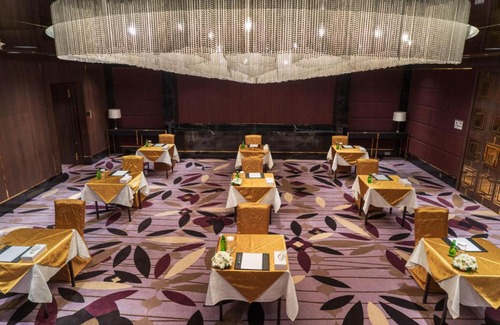 Dhaka Hotel | Discover InterContinental Dhaka: 5-Star Comfort Awaits