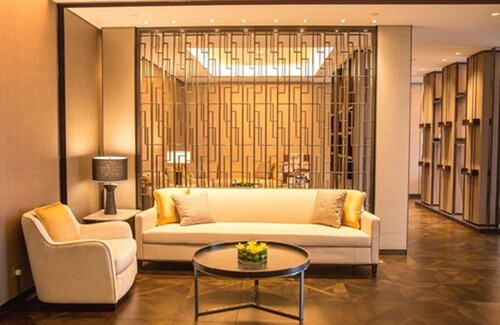 Pazhou Residential District Hotel | Premier InterContinental Guangzhou Exhibition Center Stay