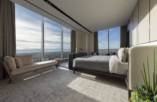 Financial District Hotel | Elegant InterContinental Los Angeles Downtown - 4 Star Stay