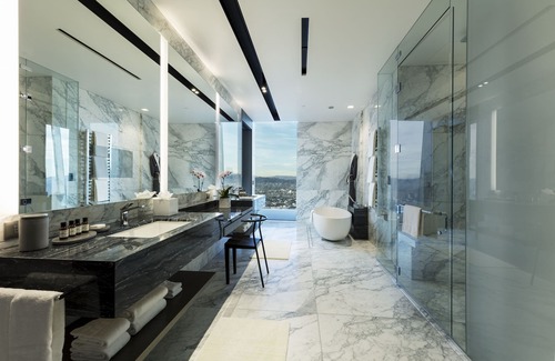 Financial District Hotel | Elegant InterContinental Los Angeles Downtown - 4 Star Stay