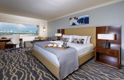 Downtown Miami Hotel | Experience InterContinental Miami: Oceanfront Bliss Awaits
