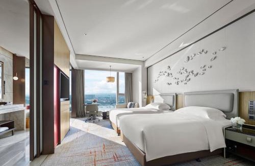 Fengze Hotel | Experience InterContinental Quanzhou: 5-Star Comfort & Amenities