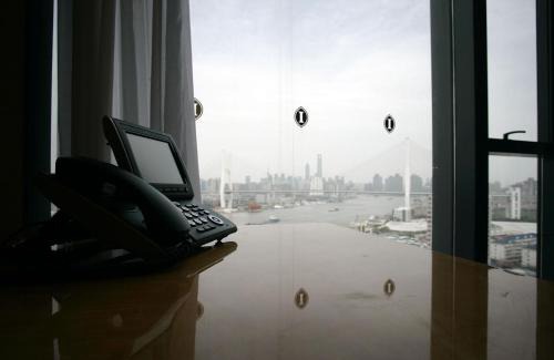 Pudong Hotel | InterContinental Shanghai Expo by IHG - Huangpu Riverview, 3KM to the Bund & Lujiazui, Near 2 Major Exhibition Centers, Onsite Currency Exchange