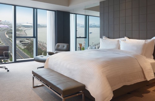 Pudong Hotel | Discover InterContinental Shanghai Expo: 4-Star Comfort