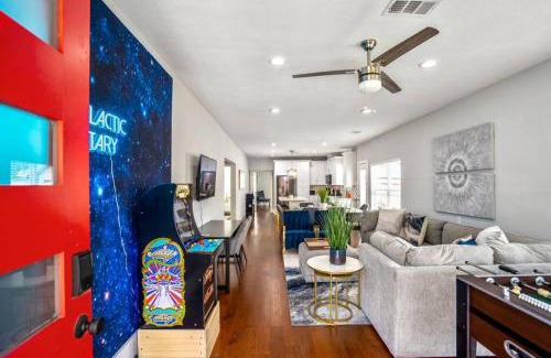 Greater East End House | Eco-Friendly Intergalactic Abode in East Downtown