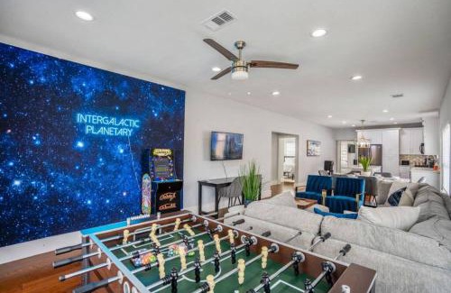 Greater East End House | Eco-Friendly Intergalactic Abode in East Downtown