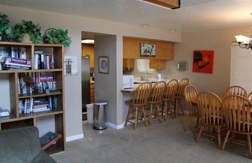June Lake Condo | Discover Interlaken #10: 3BR Loft with Family-Friendly Amenities