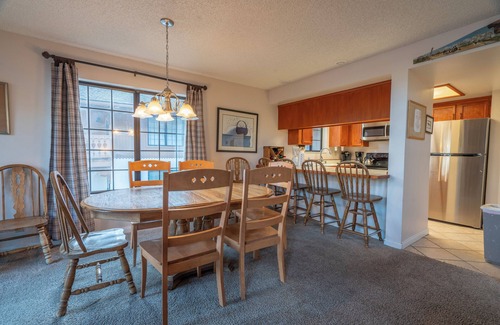 June Lake Condo | Interlaken #9: Family-Friendly 3BR Loft with Top Rating