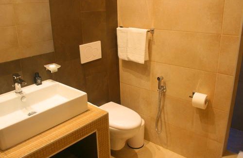Dakar Hotel | Discover International Hotel Dakar - Pet Friendly Retreat