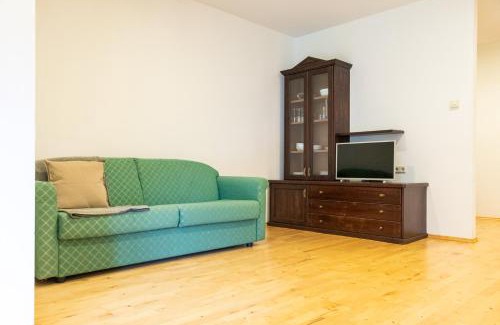 Zwieselstein Apartment | Deluxe Apartment in Sölden with Hot Tub & Family-Friendly Amenities