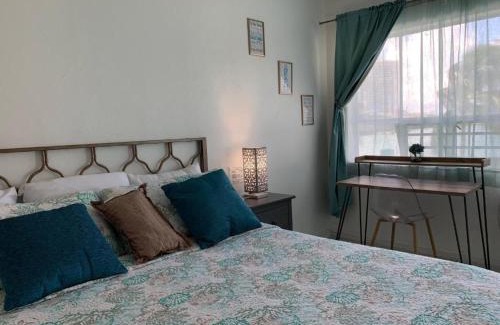 North Beach Hotel | Family-Friendly International Inn on the Bay with Pool Access
